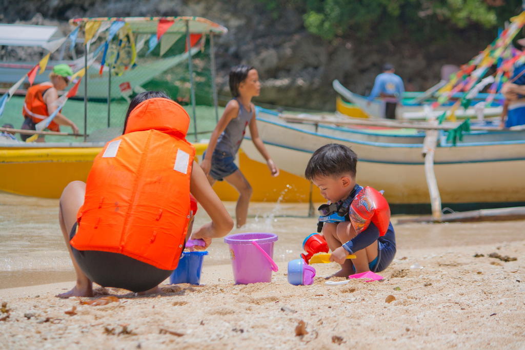 Sea Jewel Beach Resort Puerto Galera Εξωτερικό φωτογραφία